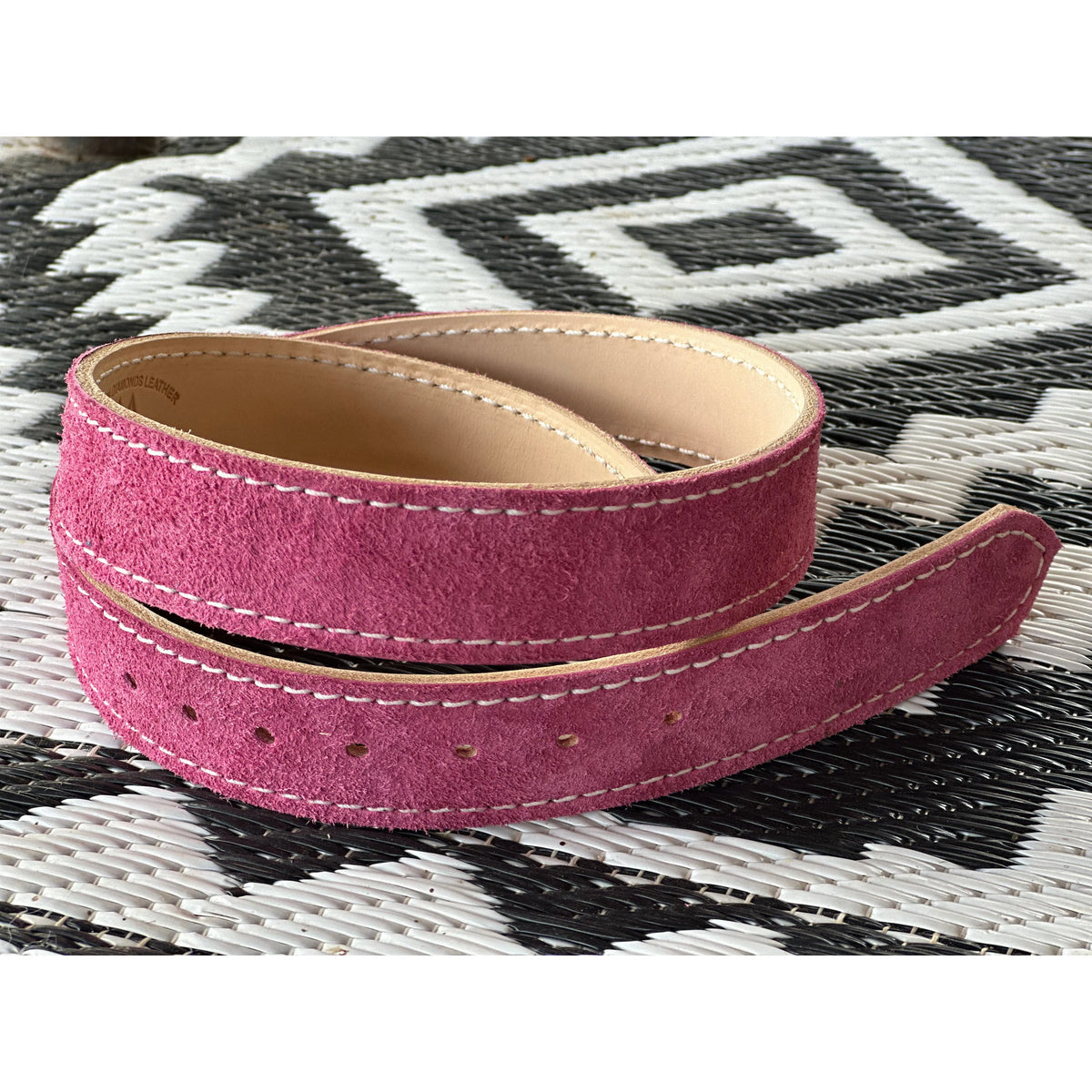 Closed Suede Belt - Raspberry Pink Vintage Pink Suede Bridle Buckle Belt – Elliot Rhodes Ltd main image 3